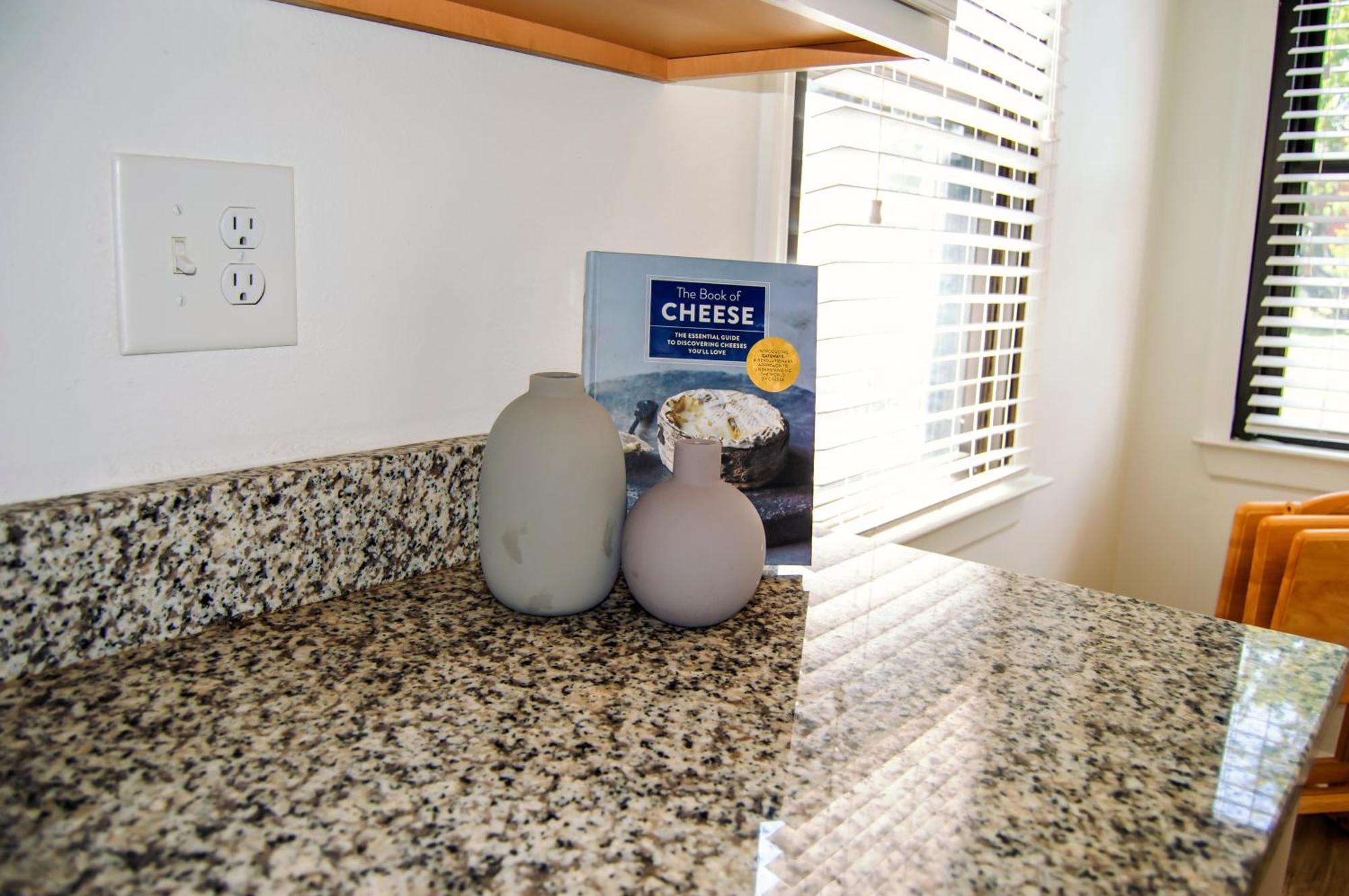 Cozy Condo, Minutes From Broadwy, Sleeps 5 Нэшвилл Экстерьер фото